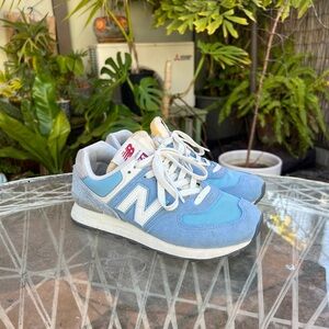 Light Blue New Balance 574 - Size 7